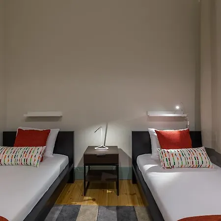 Santa Catarina 652 * Порту